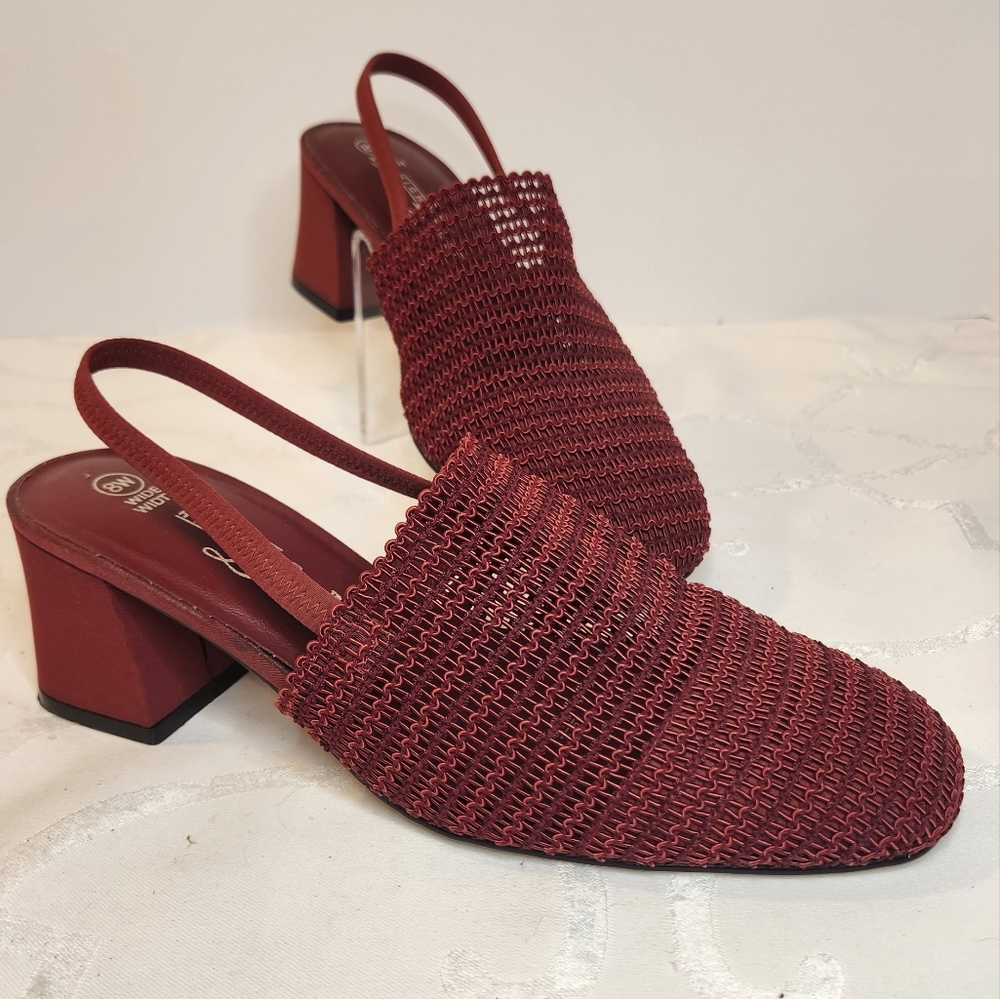 High Lights Ruby Crochet Mesh Sling Backs Block Heel Wide Width Size 8